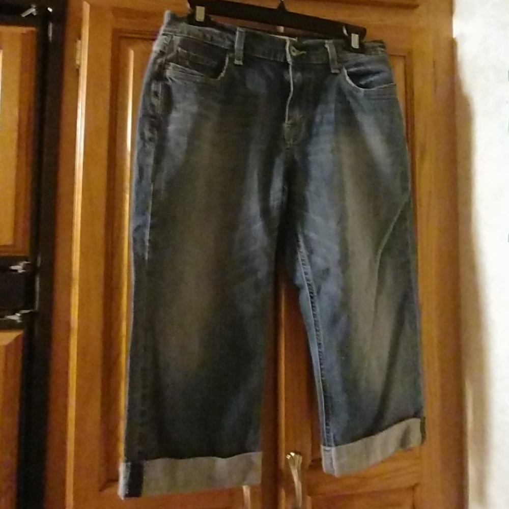 New Levi Capris